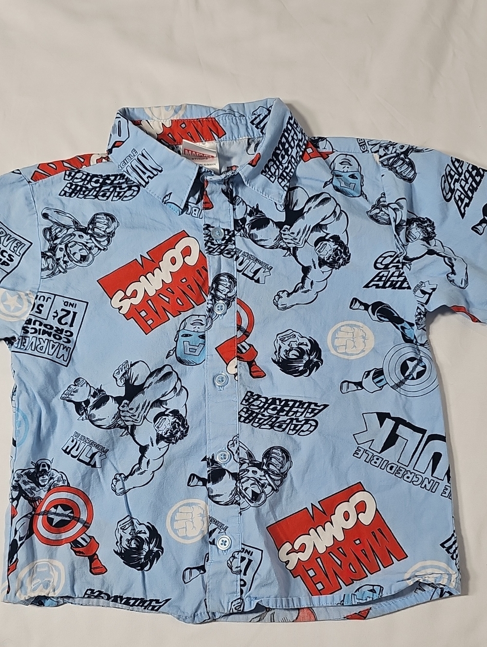 Marvel Light Blue Short-Sleeve Graphic Button-Down Shirt